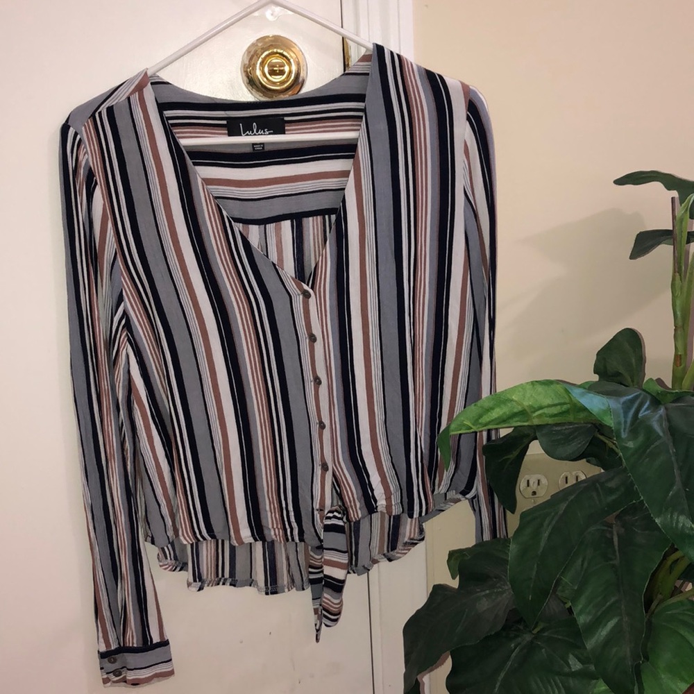 LuLus striped button top size large